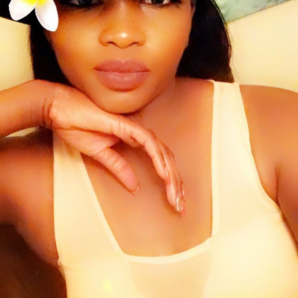 Meet your Posher, Monica